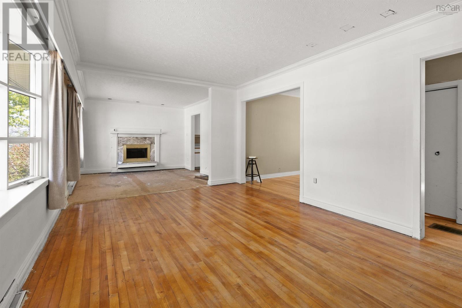 46 Tremont Drive - 10