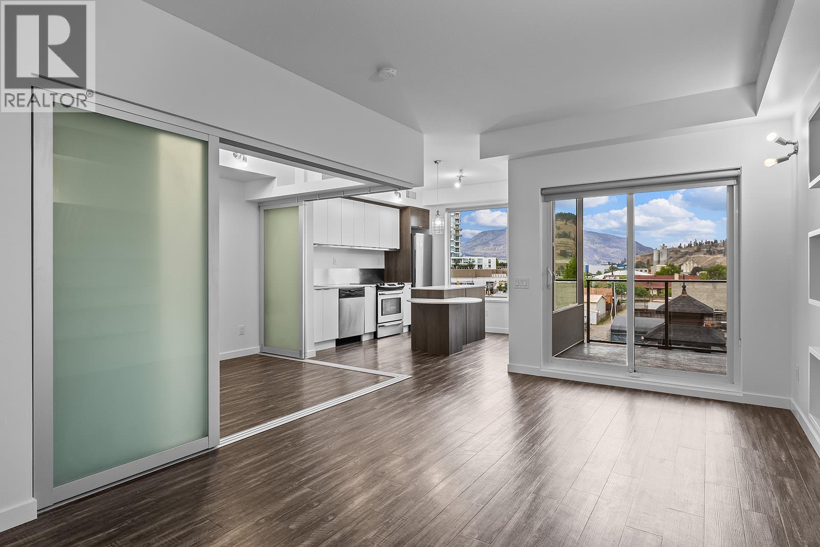 402 1290 St. Paul Street, Kelowna