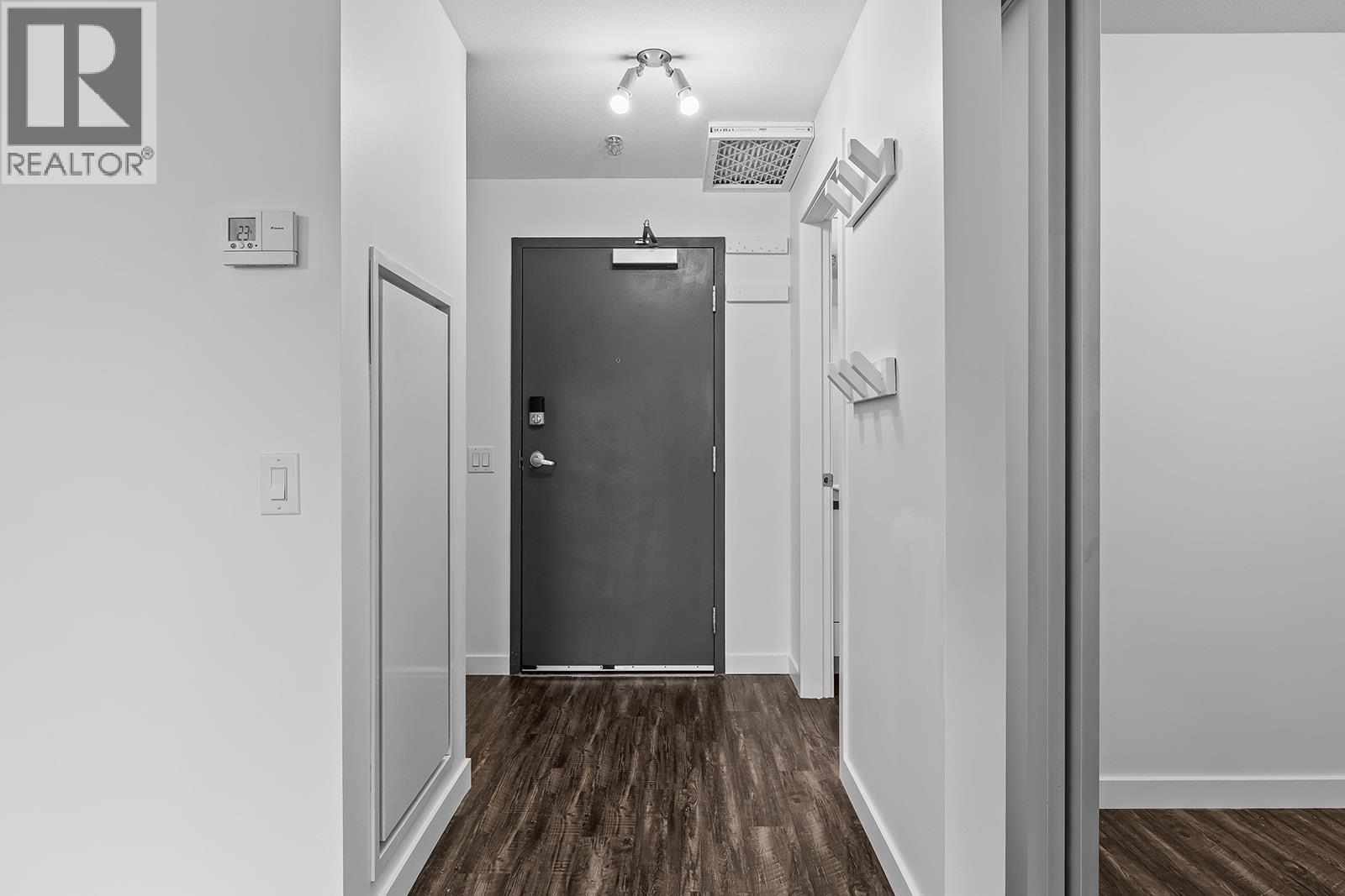 402 1290 St. Paul Street, Kelowna