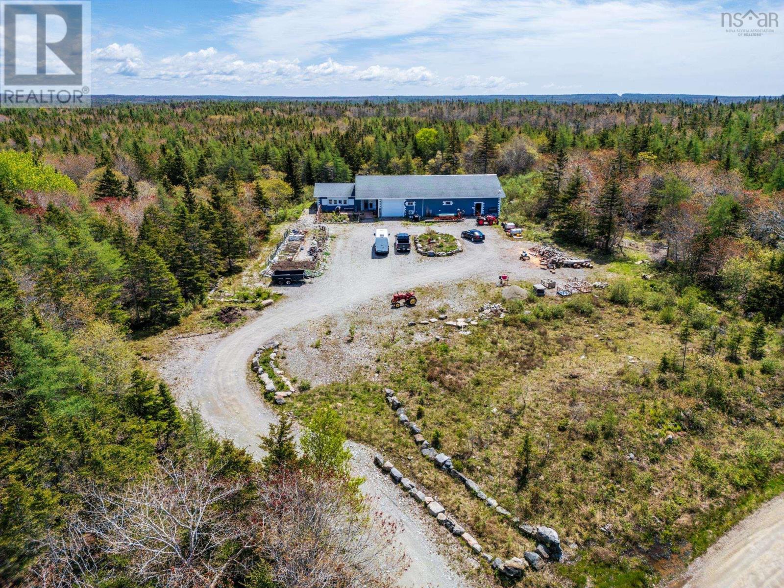 2292 Highway 3 - 37