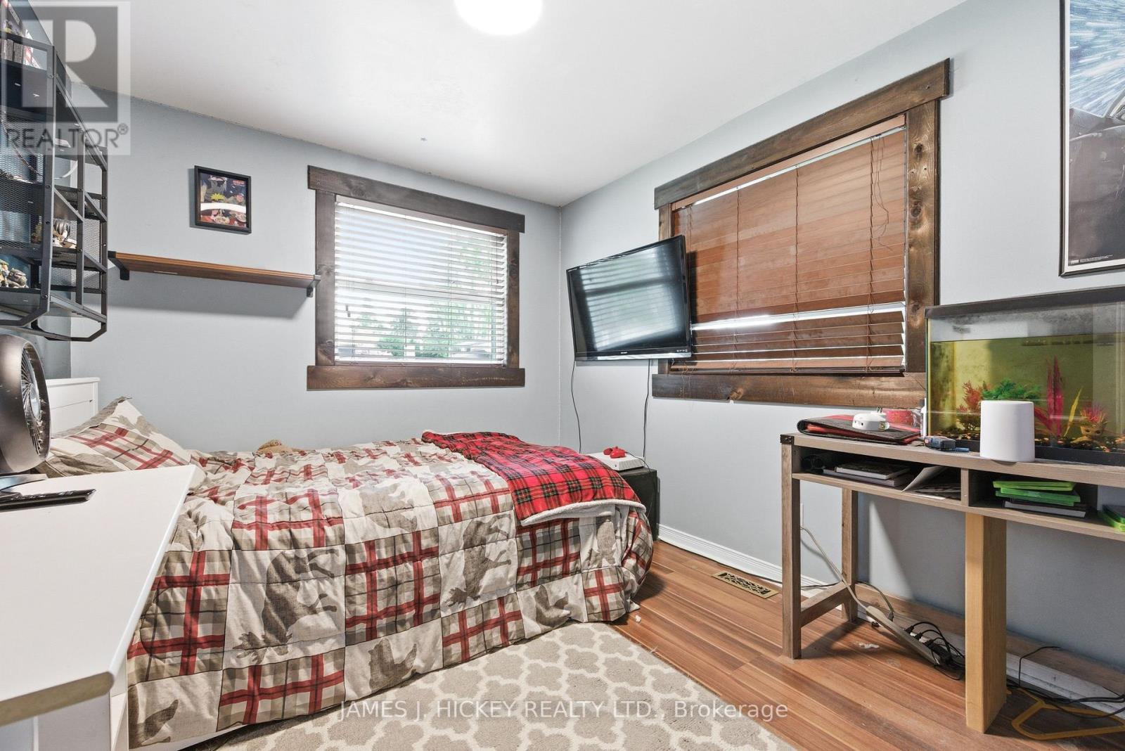 1 TAMARACK STREET - 18