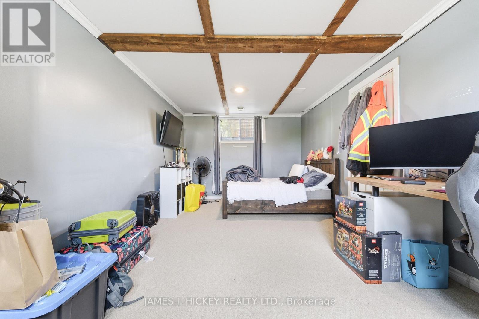 1 TAMARACK STREET - 25