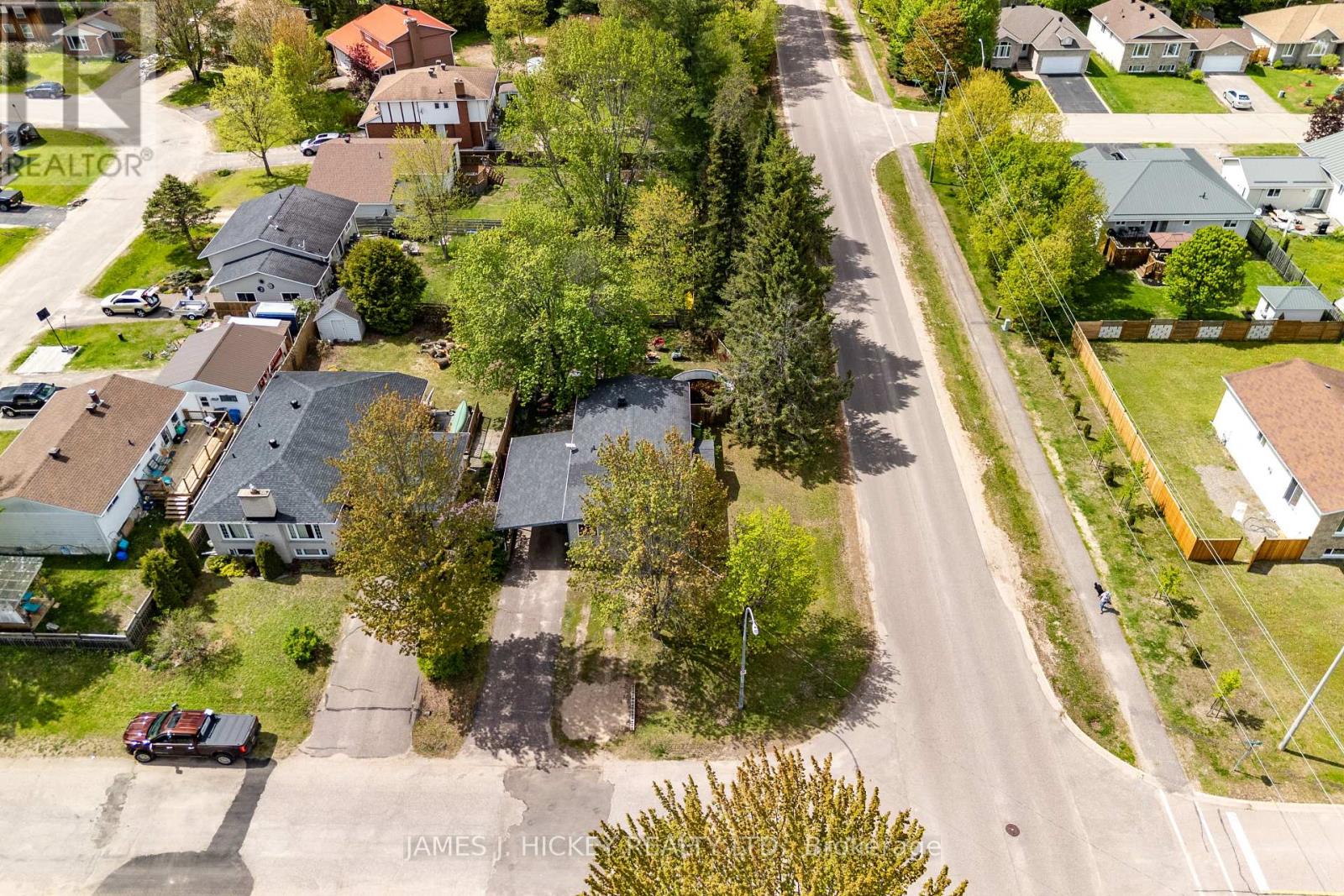 1 TAMARACK STREET - 43