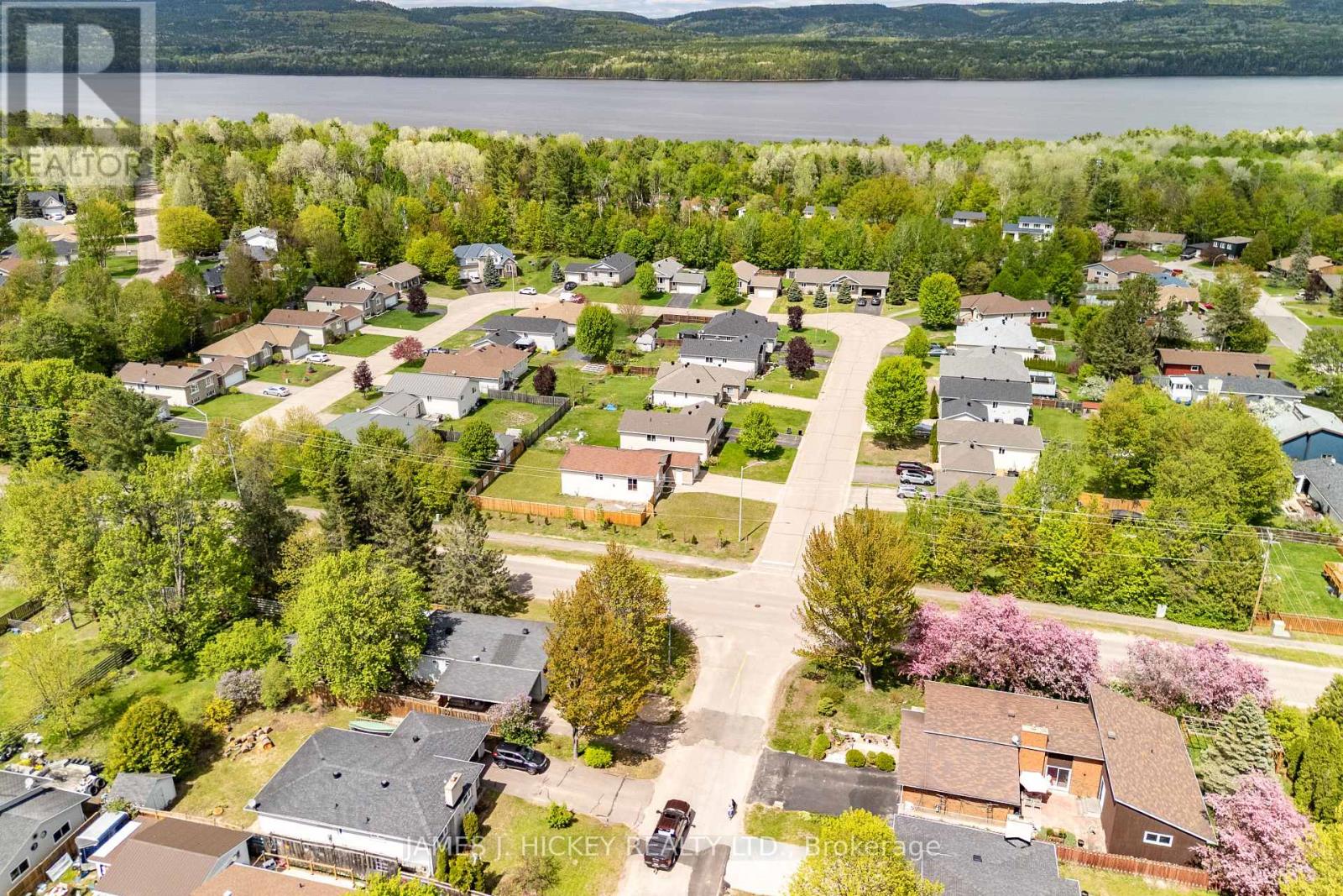 1 TAMARACK STREET - 44