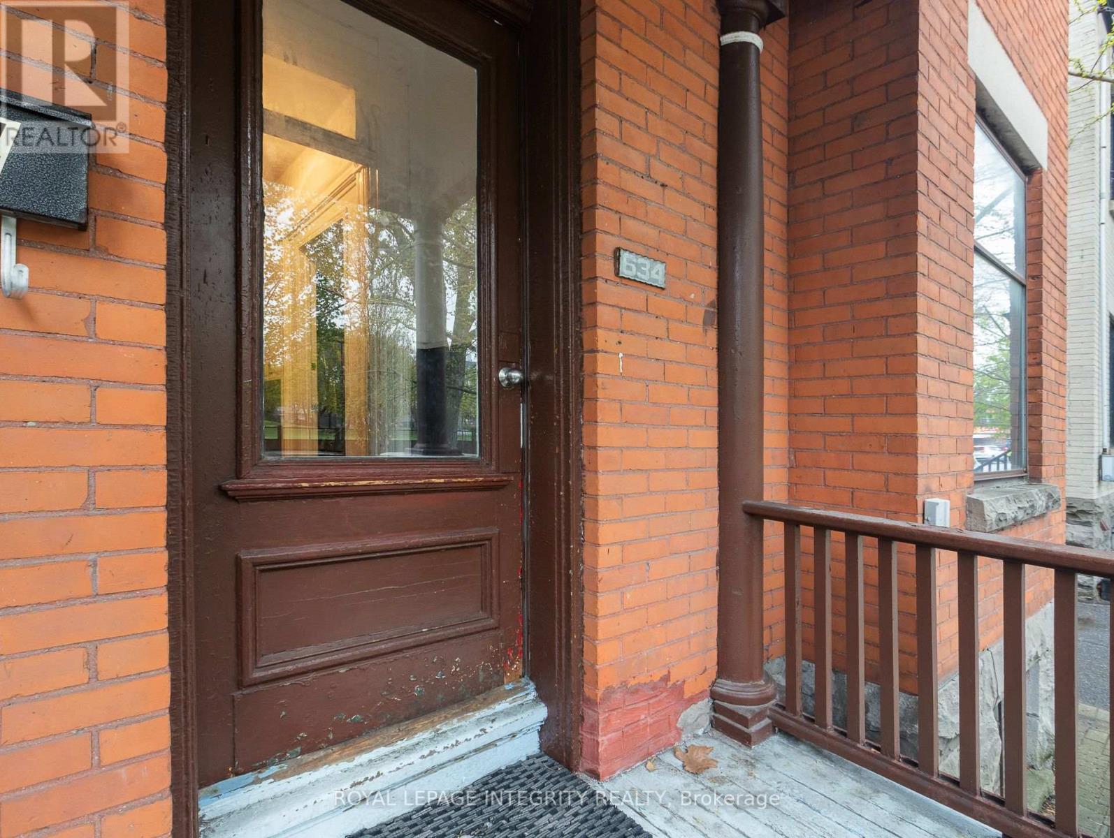 634 GLADSTONE AVENUE - 3