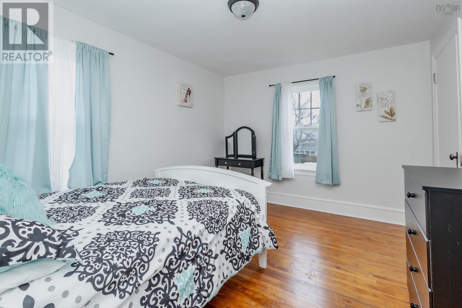 Property 36 of 38 of 379 Smith Street