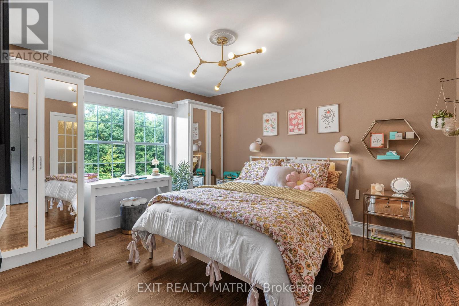 1271 GEORGES VANIER DRIVE - 19