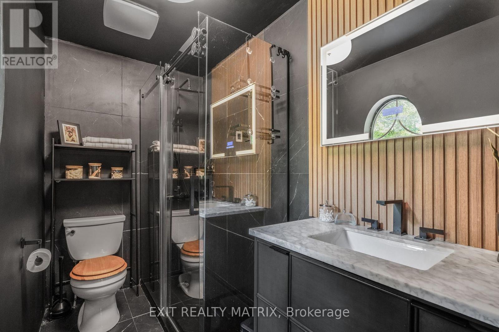 1271 GEORGES VANIER DRIVE - 22