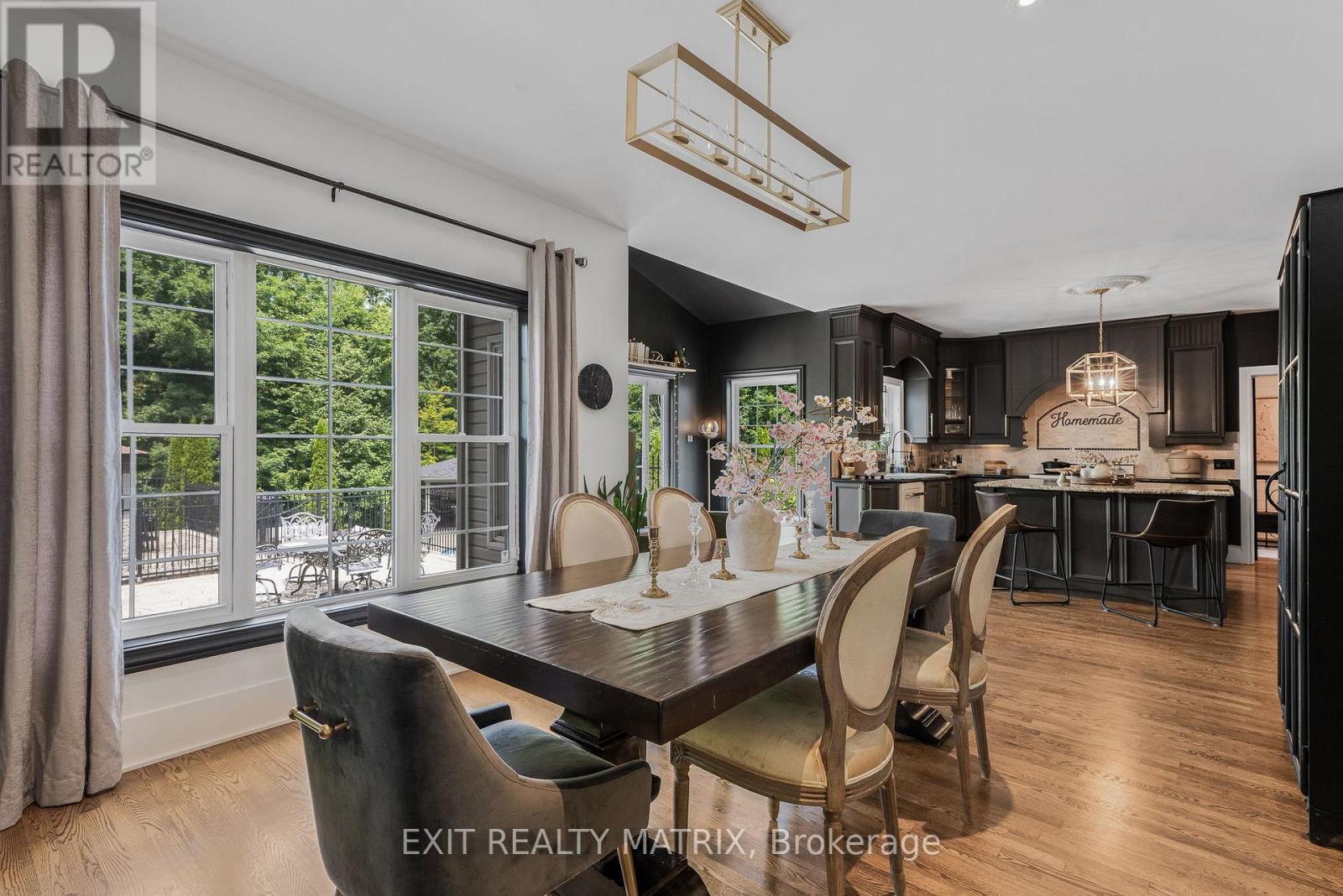 1271 GEORGES VANIER DRIVE - 12