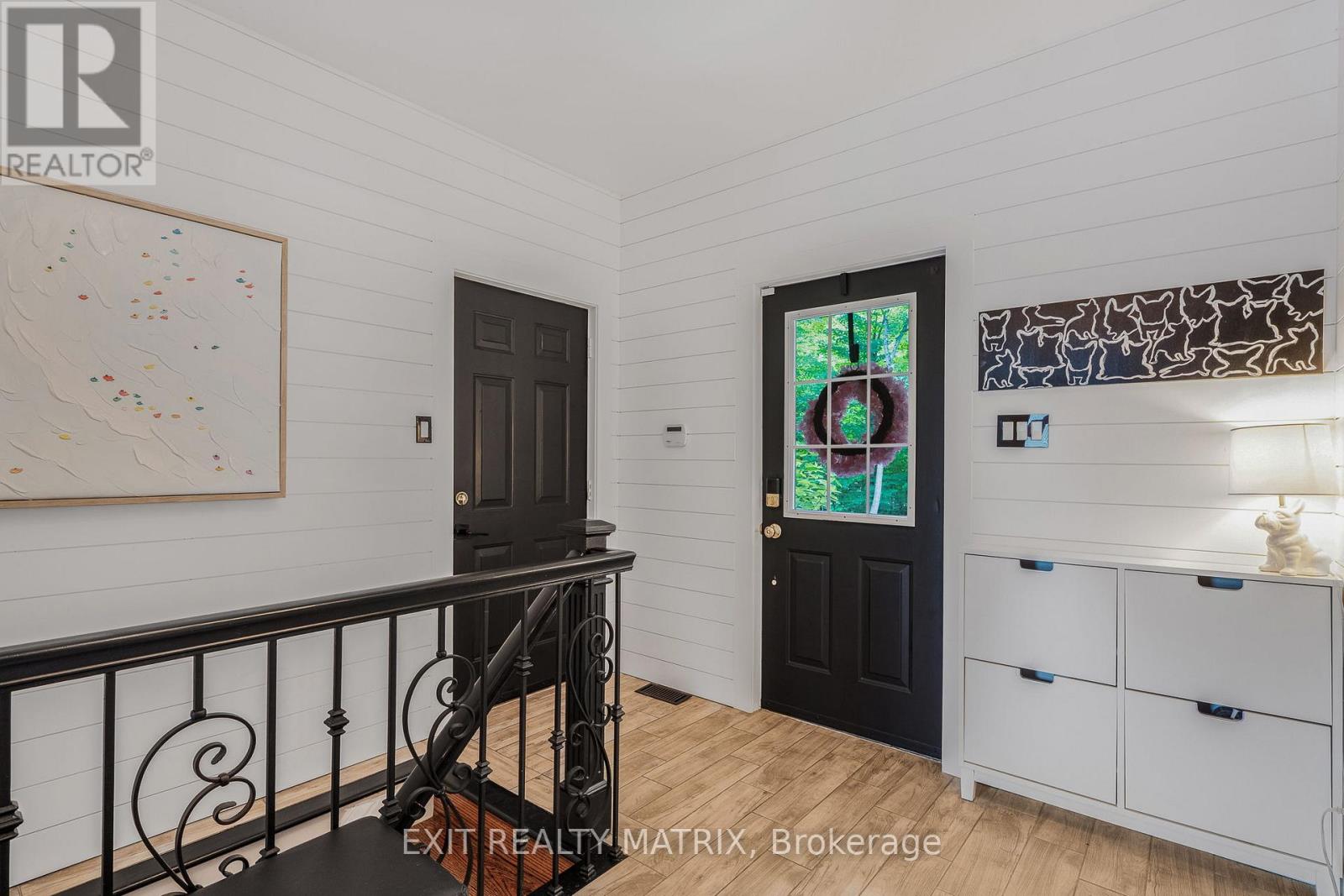 1271 GEORGES VANIER DRIVE - 16