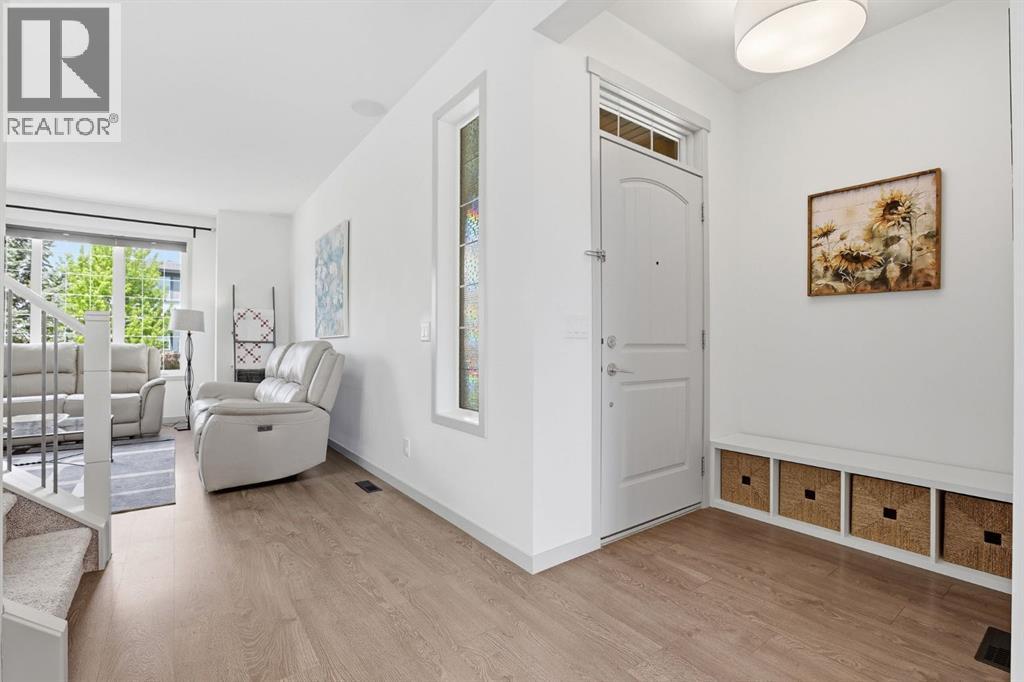 341 Marquis Heights SE - Image 2