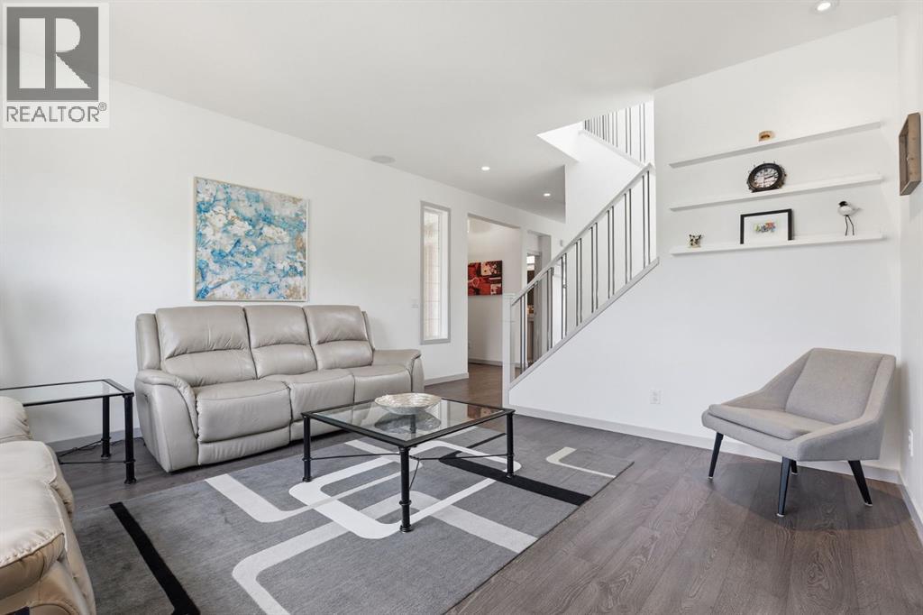 341 Marquis Heights SE - 4
