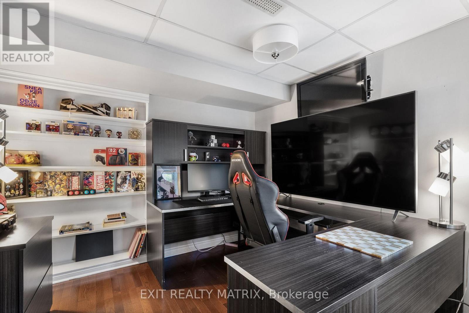 1271 GEORGES VANIER DRIVE - 28