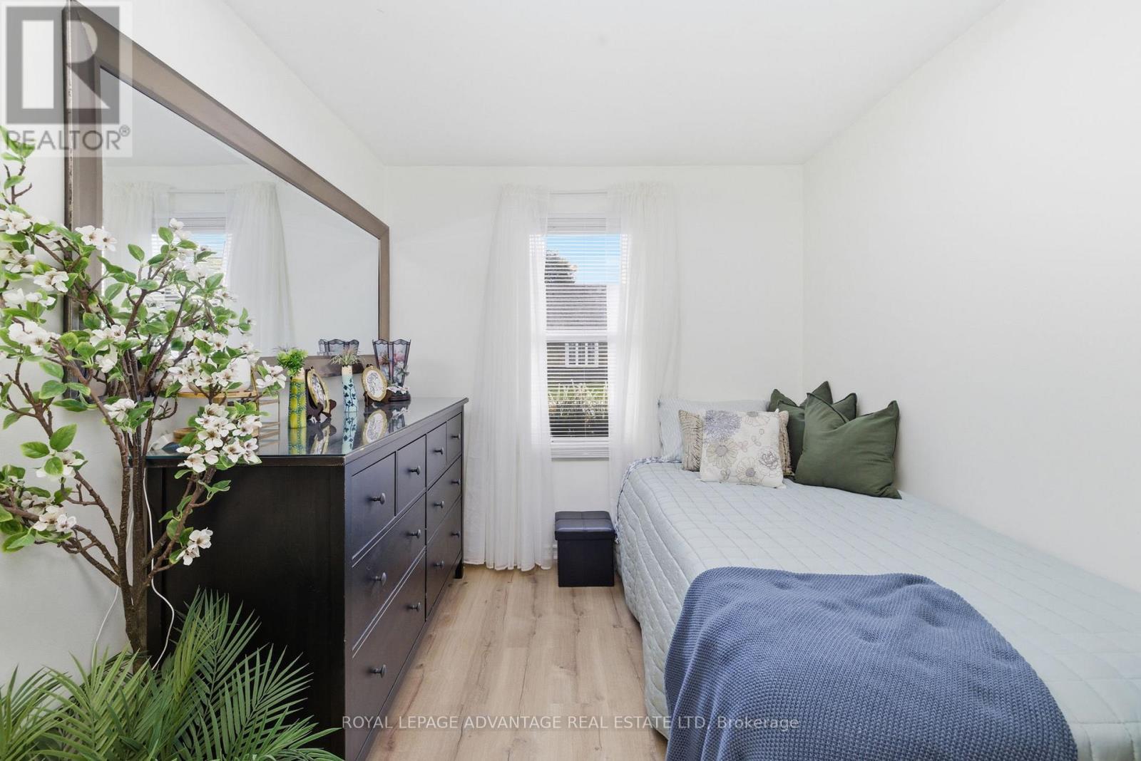 36 BEECH STREET - 16
