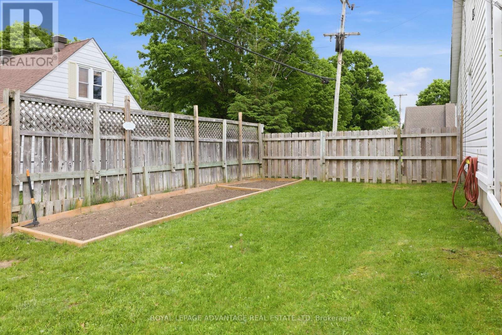 36 BEECH STREET - 24