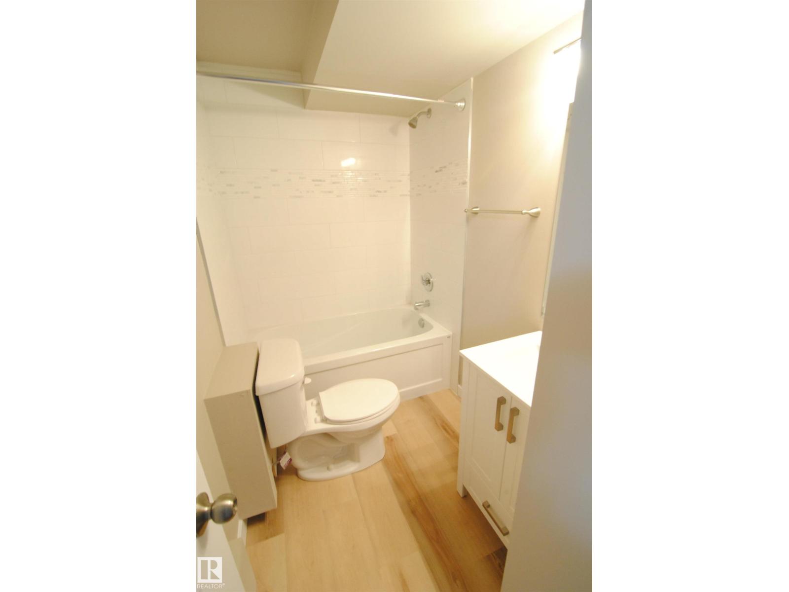 15112 80 ST NW - 16
