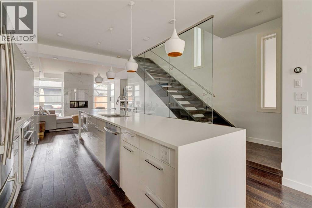 2304 4 Avenue NW - 10