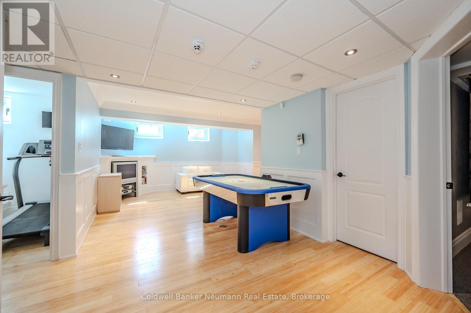 32 FOREST RIDGE ROAD - 33