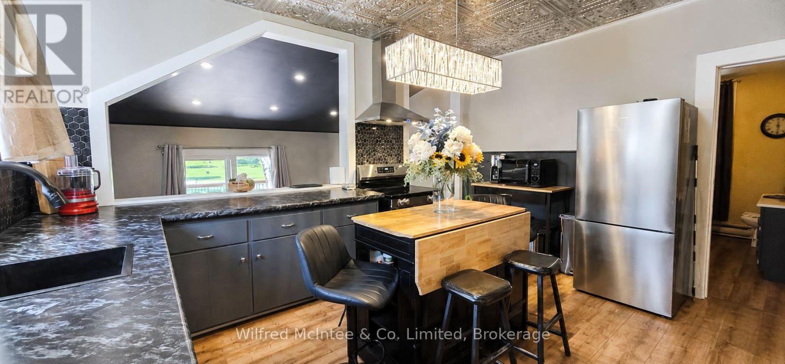 526 ALICE STREET - Image 3