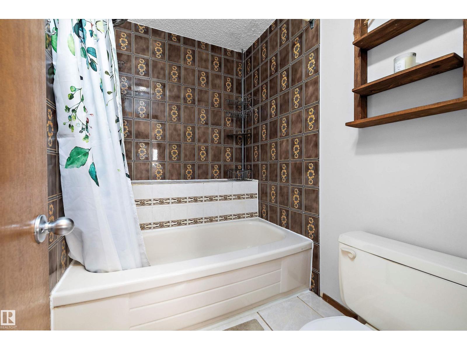 2127 40 ST NW - 17