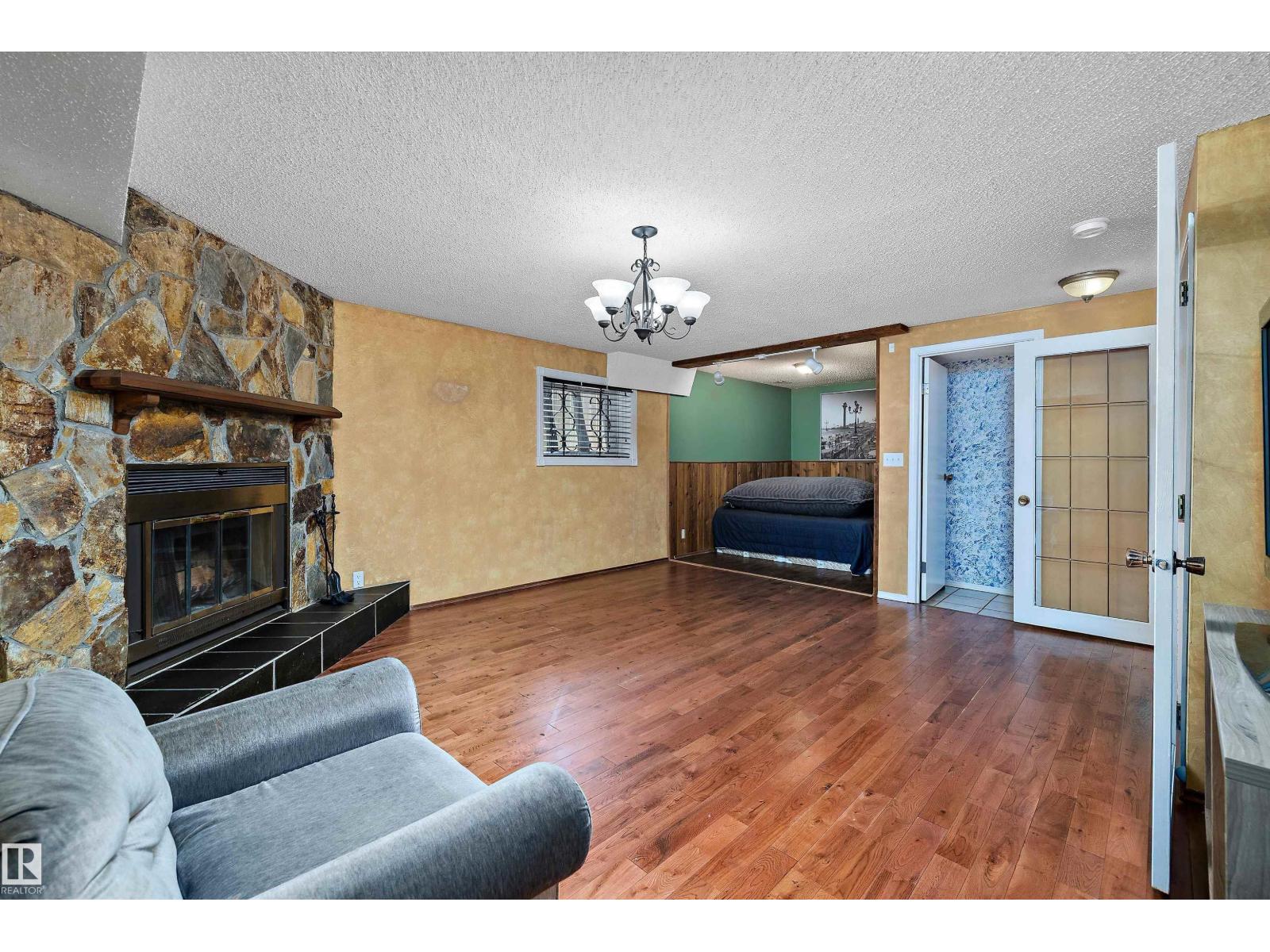 2127 40 ST NW - 26