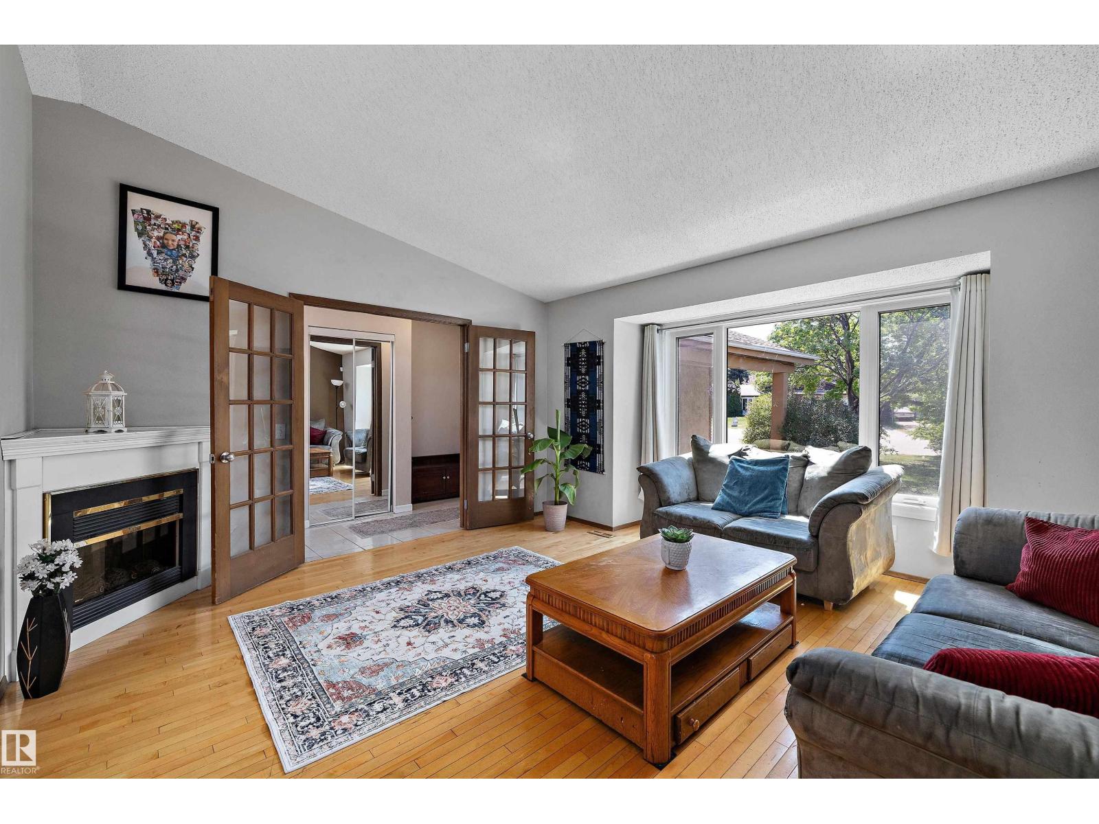 2127 40 ST NW - 6