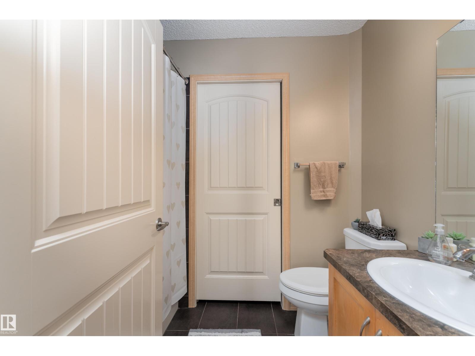 #2 604 62 ST SW - 17