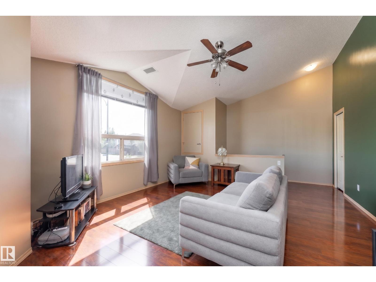 #2 604 62 ST SW - Image 3