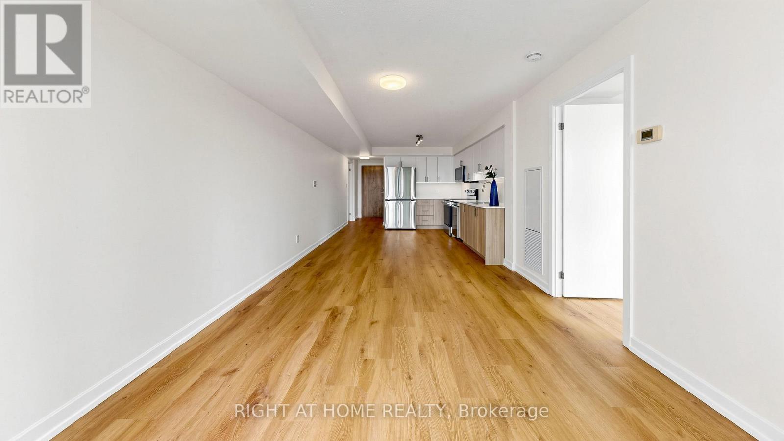 #609 33 BAY STREET - 16