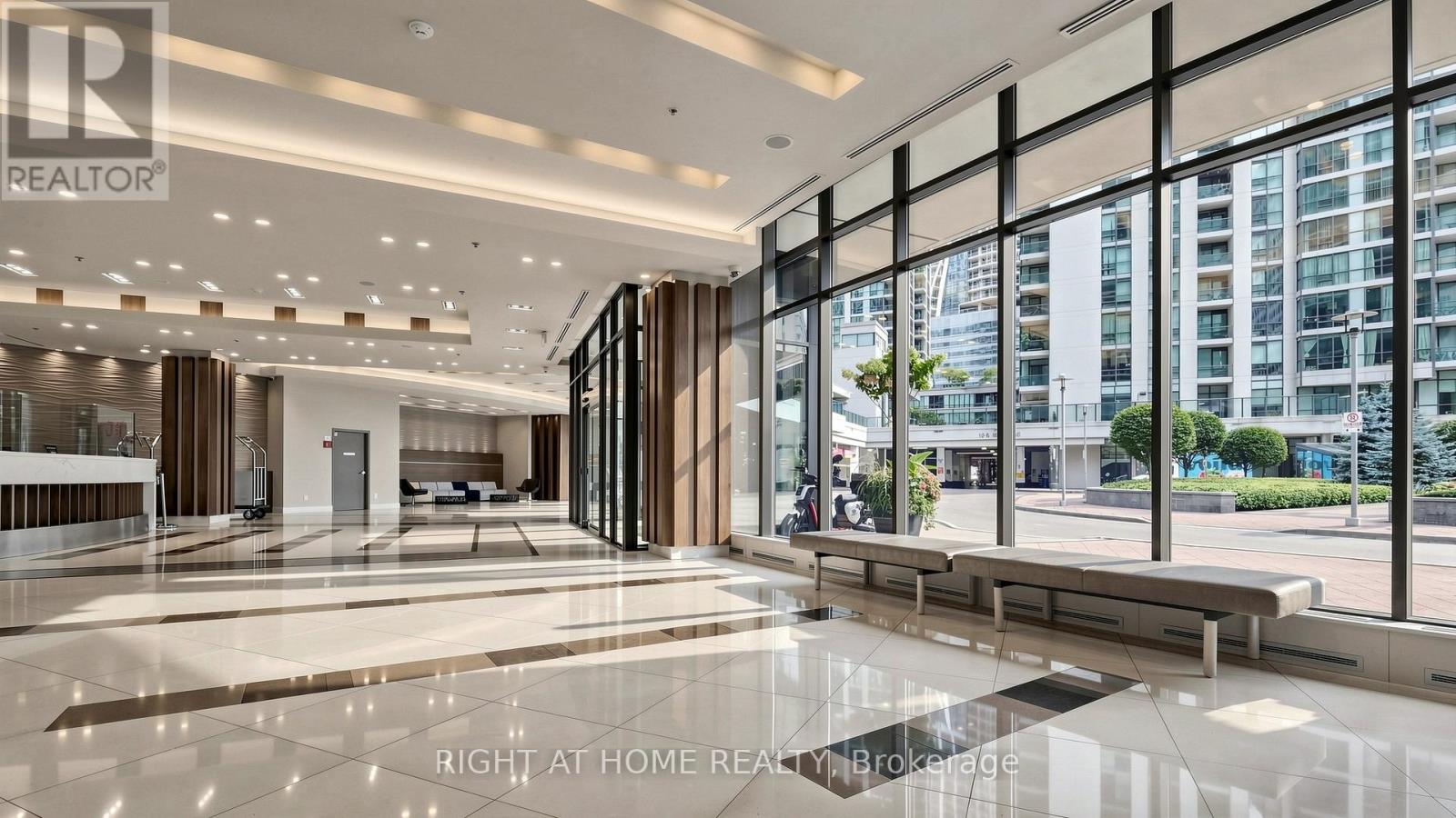 #609 33 BAY STREET - 7