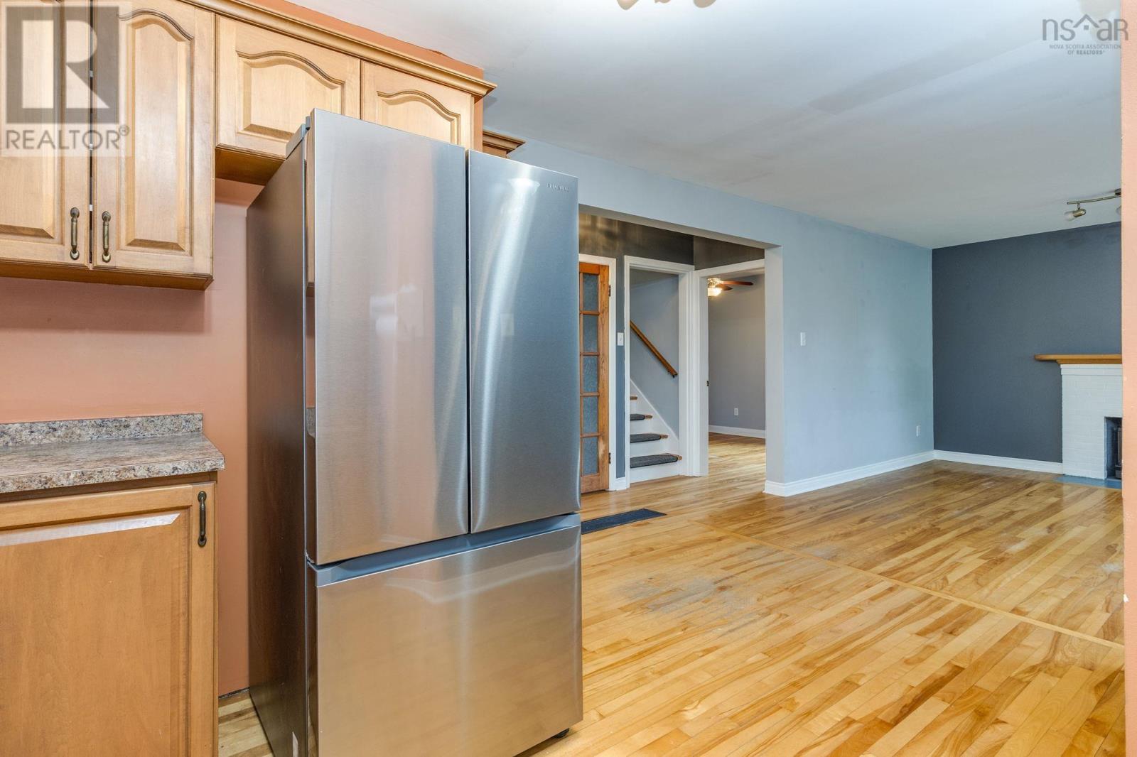 Property 33 of 47 of 32 Farquharson Street