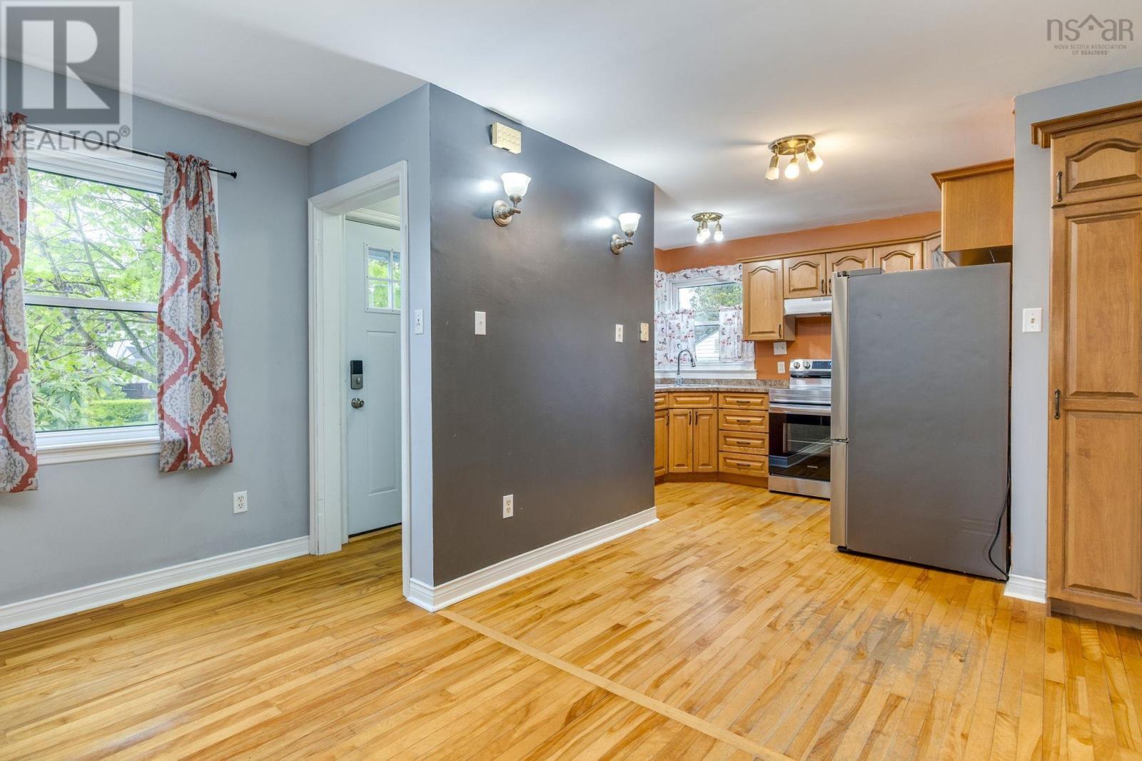 Property 32 of 47 of 32 Farquharson Street