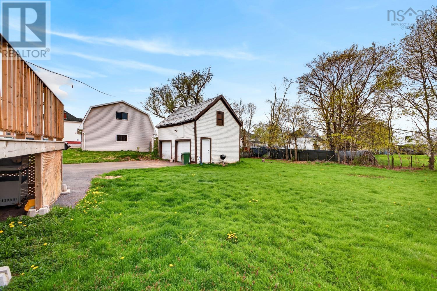 Property 20 of 32 of 17 RIVERSIDE Avenue