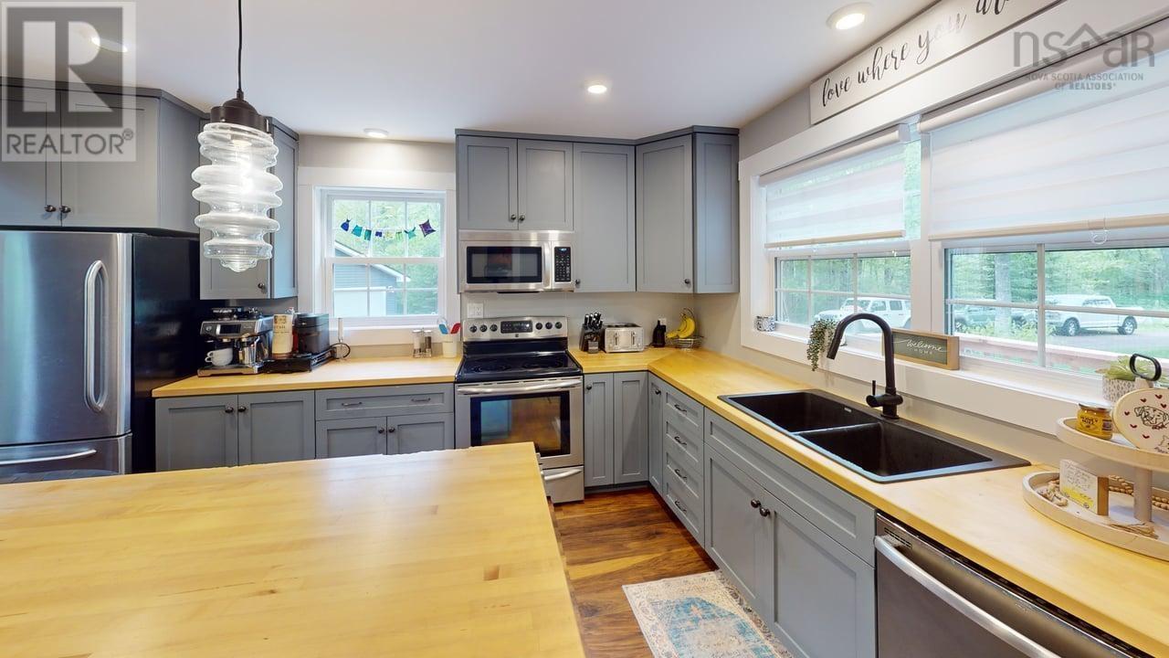 Property 3 of 15 of 1228 Middle Road