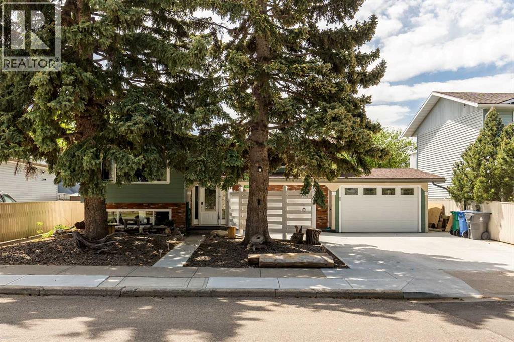 1832 7 Avenue N - 1
