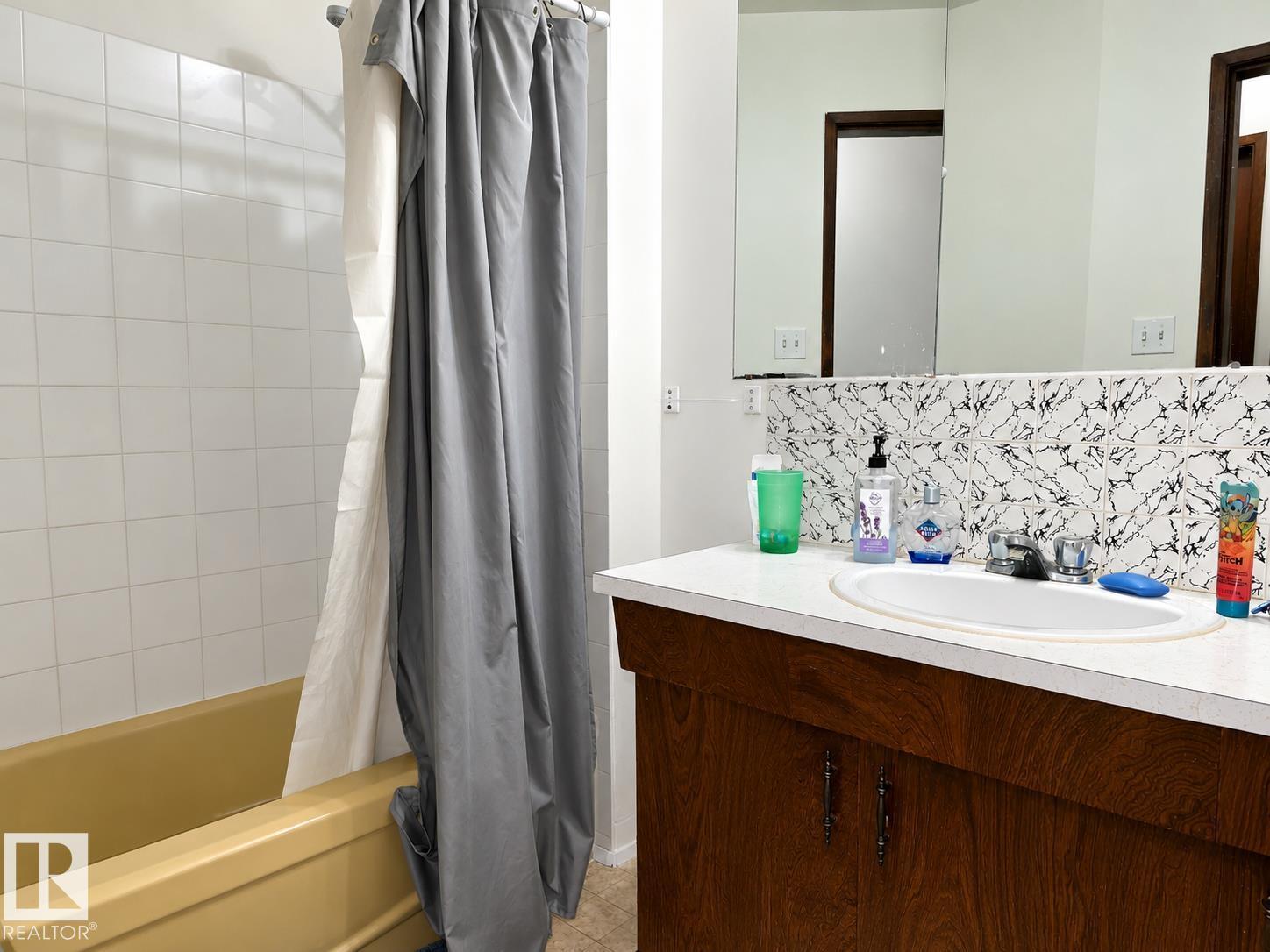 10306 & 10308 152 ST NW - 7