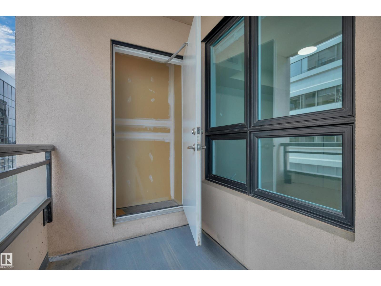 #1103 9939 109 ST NW - 13
