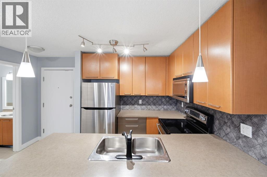 #426 35 Richard Court SW - 8