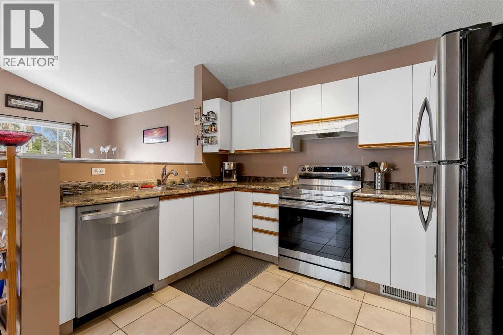 34 Hidden Spring Circle NW - 20