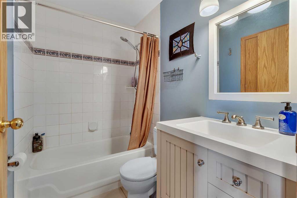 34 Hidden Spring Circle NW - 21