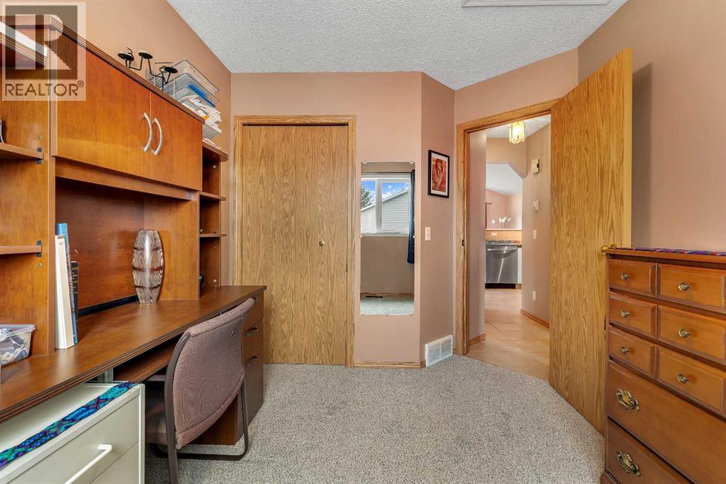 34 Hidden Spring Circle NW - 24