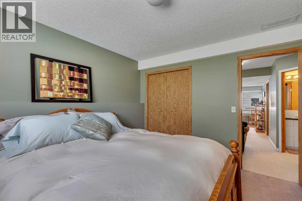 34 Hidden Spring Circle NW - 30