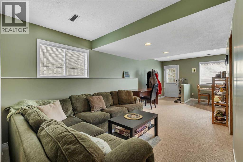 34 Hidden Spring Circle NW - 33