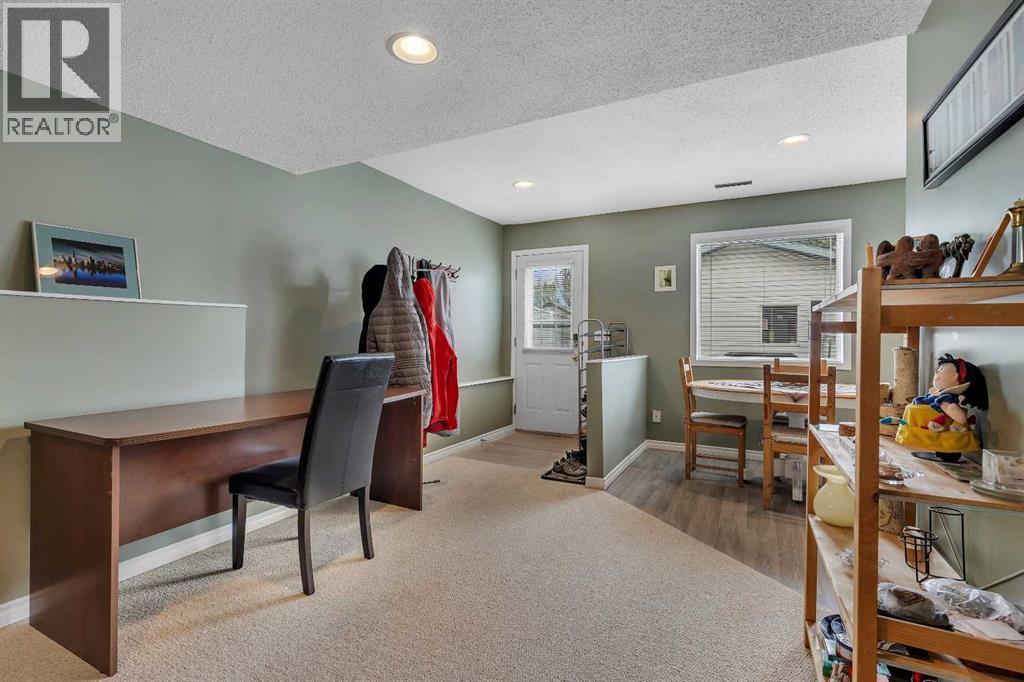 34 Hidden Spring Circle NW - 36
