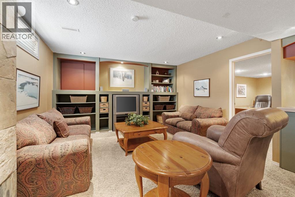 212 Sirocco Place SW - 35