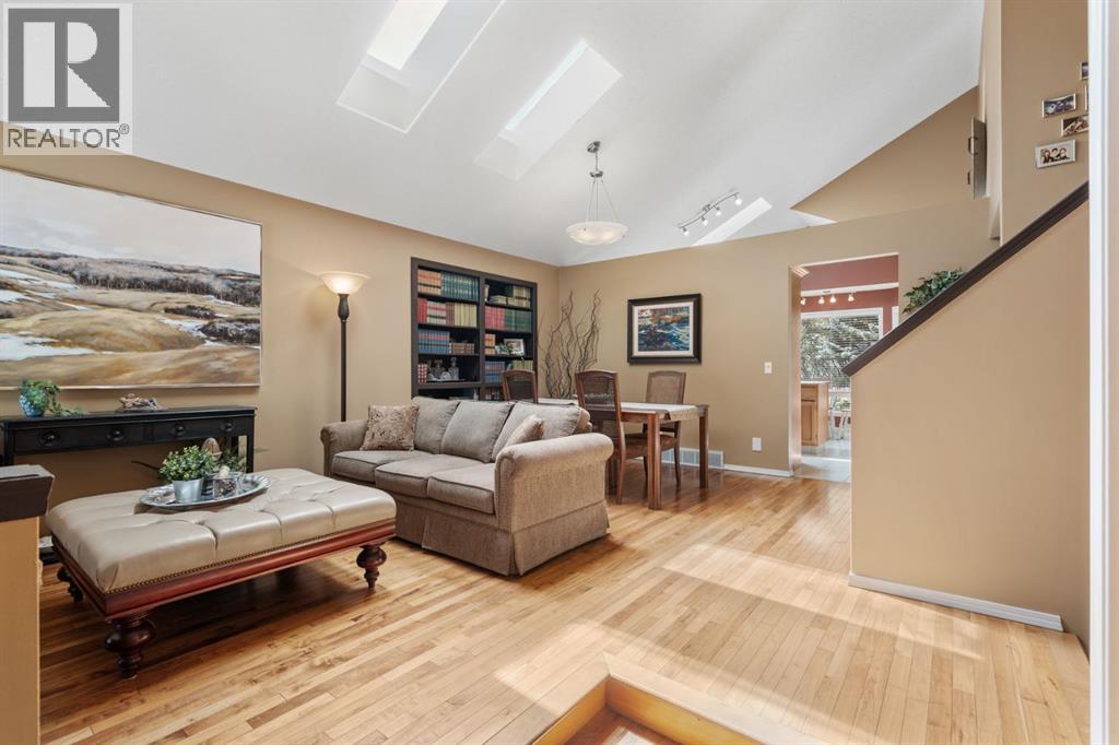 212 Sirocco Place SW - 4