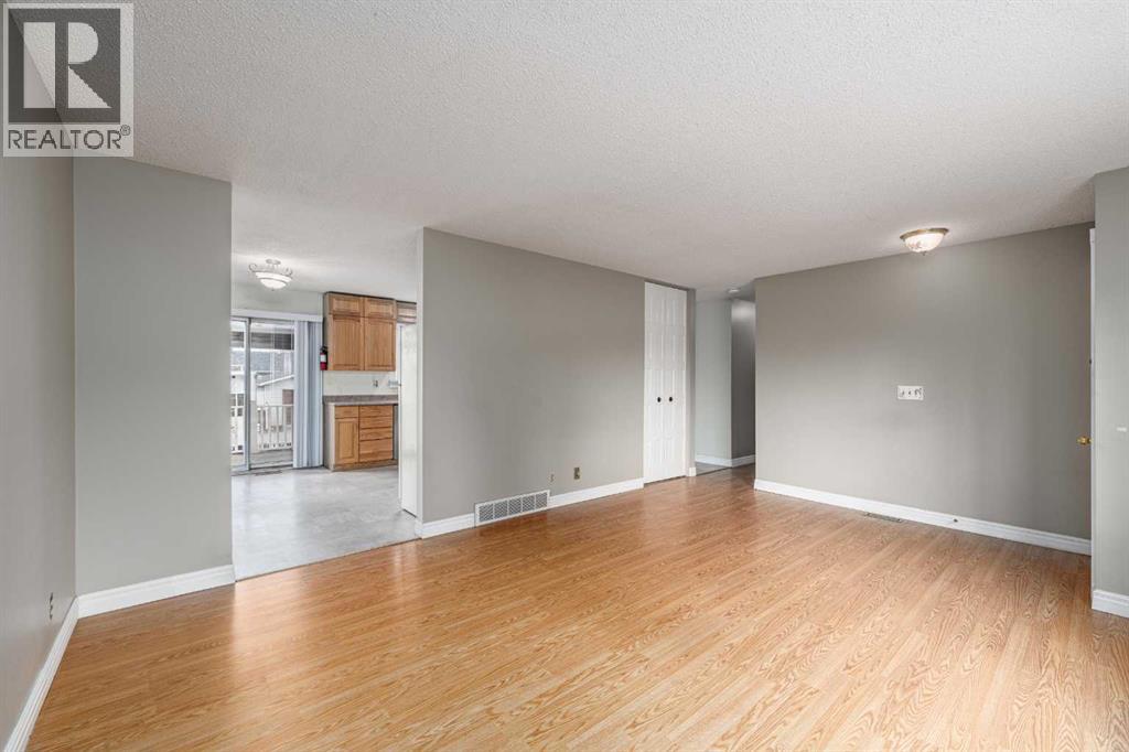 115 Ogden Way SE - 5