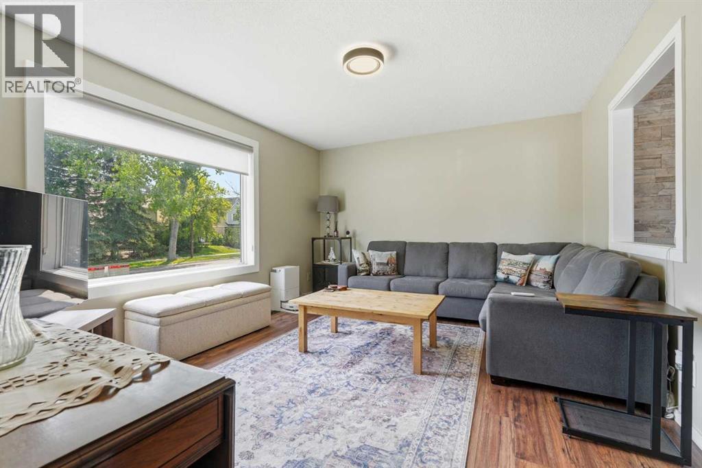 865 Queensland Drive SE - 7