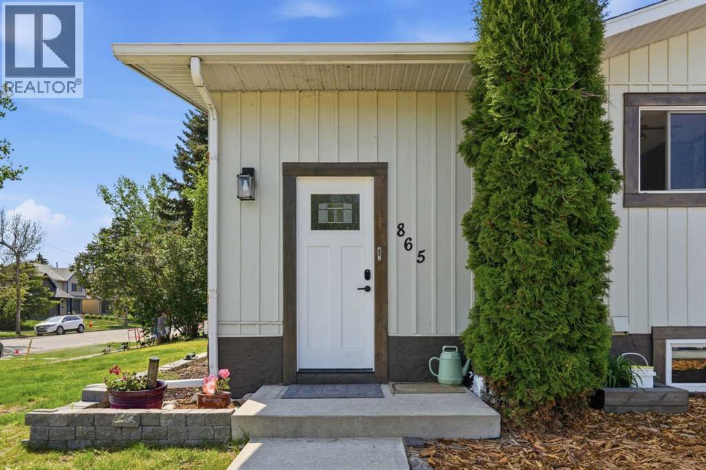 865 Queensland Drive SE - Image 3