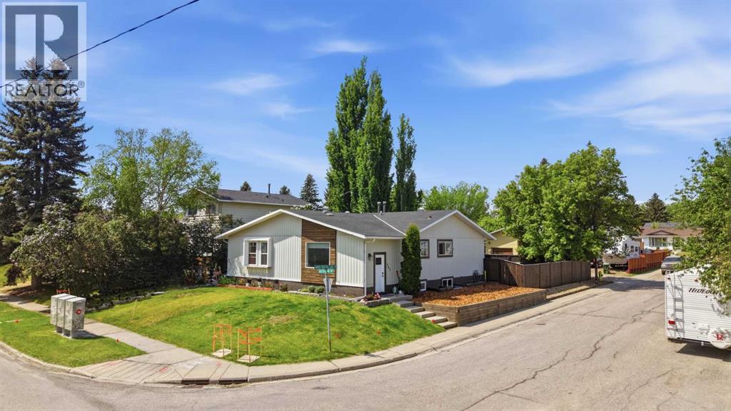 865 Queensland Drive SE - 43